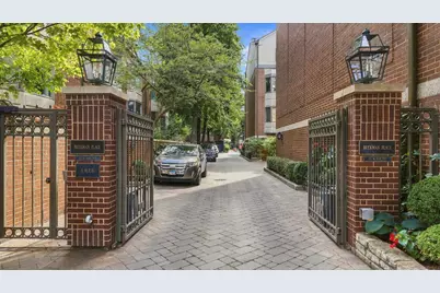 55 W Goethe Street #1232, Chicago, IL 60610 - Photo 3
