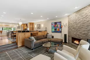 55 W Goethe St, Chicago, IL 60610 - Photo 19
