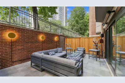 55 W Goethe Street #1232, Chicago, IL 60610 - Photo 15
