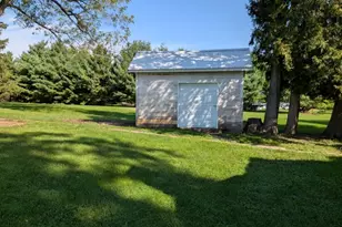 106 N Broadway St, Baileyville, IL 61007 - Photo 7