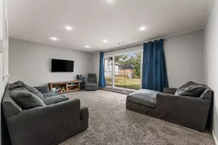 10 Tahoe St, Thornton, IL 60476 - Photo 3