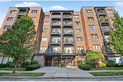 414 Clinton Place #206, River Forest, IL 60305 - Photo 1