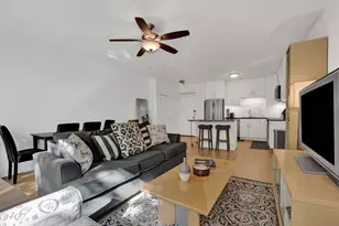 3600 N Lake Shore Dr, Chicago, IL 60613 - Photo 5