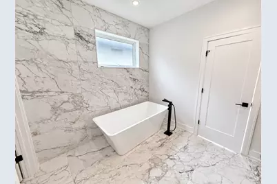 6732 N Oxford Avenue, Chicago, IL 60631 - Photo 11