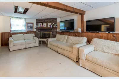 2109 W Pacific Avenue, Waukegan, IL 60085 - Photo 21