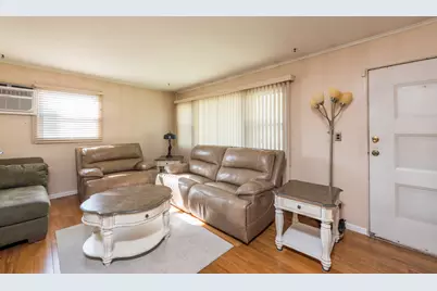 2109 W Pacific Avenue, Waukegan, IL 60085 - Photo 7