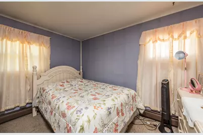2109 W Pacific Avenue, Waukegan, IL 60085 - Photo 15
