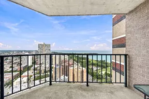 3660 N Lake Shore Dr, Chicago, IL 60613 - Photo 3