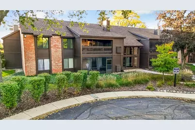 710 Saint Andrews Lane #23, Crystal Lake, IL 60014 - Photo 1