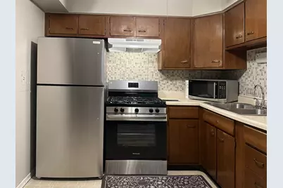 8541 Lotus Avenue #710, Skokie, IL 60077 - Photo 3