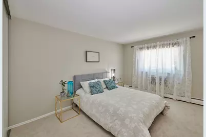 8541 Lotus Avenue #710, Skokie, IL 60077 - Photo 7