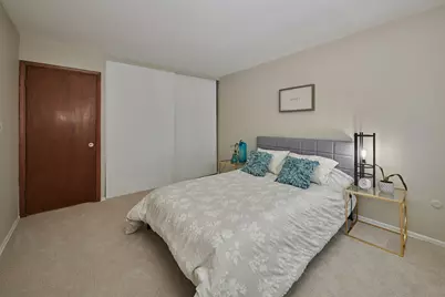 8541 Lotus Avenue #710, Skokie, IL 60077 - Photo 9