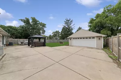 418 S Fairfield Avenue, Lombard, IL 60148 - Photo 19