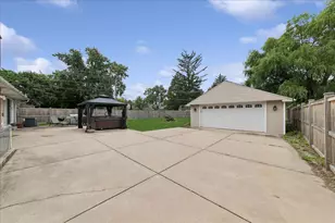 418 S Fairfield Ave, Lombard, IL 60148 - Photo 19