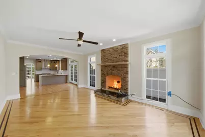 301 Spruce Street, Glenview, IL 60025 - Photo 11
