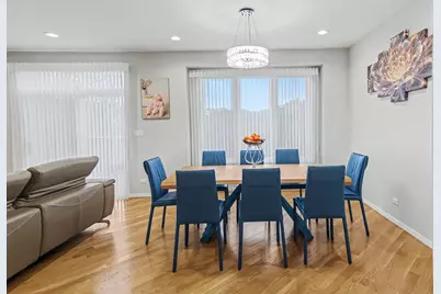360 Parkview Terrace, Buffalo Grove, IL 60089 - Photo 13