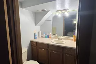 1607 Kenneth Cir, Elgin, IL 60120 - Photo 9