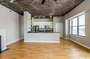 1122 W Catalpa Ave, Chicago, IL 60640 - Photo 9