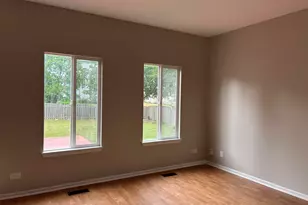 2812 Troon Dr, Montgomery, IL 60538 - Photo 9