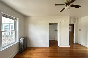 2432 N Linden Pl, Chicago, IL 60647 - Photo 13