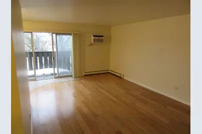 135 Pickwick Drive #A, Schaumburg, IL 60193 - Photo 7