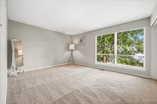 114 Raintree Ct, Aurora, IL 60504 - Photo 11