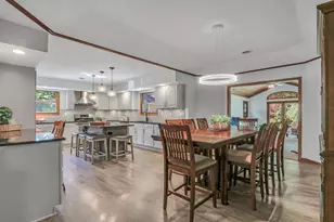1036 Charles Ave, Gurnee, IL 60031 - Photo 7