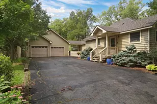 1036 Charles Ave, Gurnee, IL 60031 - Photo 3