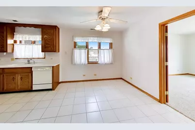 920 N Northwest Highway #2, Park Ridge, IL 60068 - Photo 17