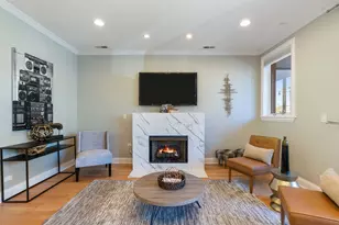 2463 W Foster Ave, Chicago, IL 60625 - Photo 11