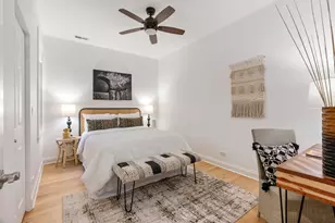 2463 W Foster Ave, Chicago, IL 60625 - Photo 25
