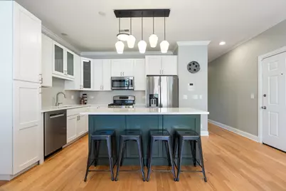 2463 W Foster Avenue #2, Chicago, IL 60625 - Photo 3