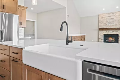 878 Claridge Drive, Oswego, IL 60543 - Photo 7