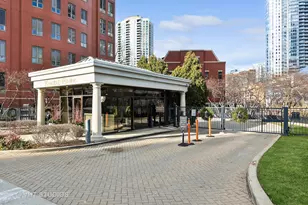 501 N Clinton St, Chicago, IL 60654 - Photo 3