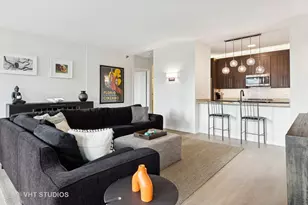 501 N Clinton St, Chicago, IL 60654 - Photo 7