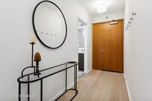 501 N Clinton St, Chicago, IL 60654 - Photo 5
