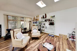 915 W Lawrence Ave, Chicago, IL 60640 - Photo 9