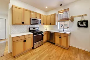 1639 W Farwell Ave, Chicago, IL 60626 - Photo 11