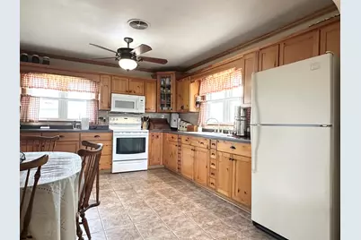 260 E 3300 N Road, Herscher, IL 60941 - Photo 13