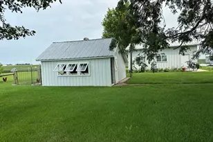 260 E 3300 North Rd, Herscher, IL 60941 - Photo 31
