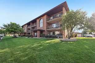 11003 Stony Creek Dr, Palos Hills, IL 60465 - Photo 3