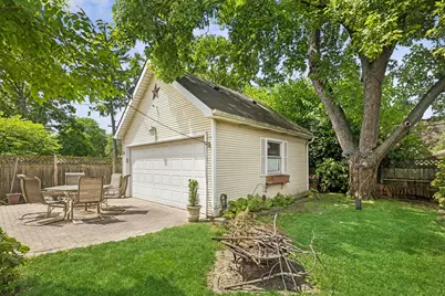 319 Leclaire Avenue, Wilmette, IL 60091 - Photo 17