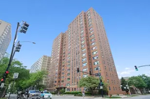 2909 N Sheridan Rd, Chicago, IL 60657 - Photo 1