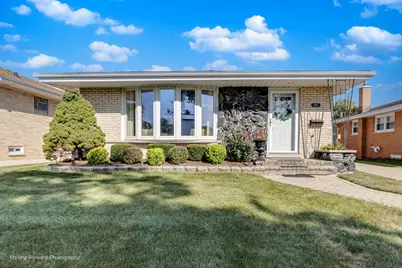 2923 Downing Avenue W, Westchester, IL 60154 - Photo 1