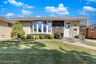 2923 Downing Ave W, Westchester, IL 60154 - Photo 1