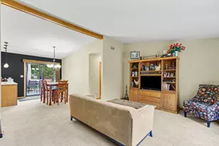 821 S Hough St, Barrington, IL 60010 - Photo 7