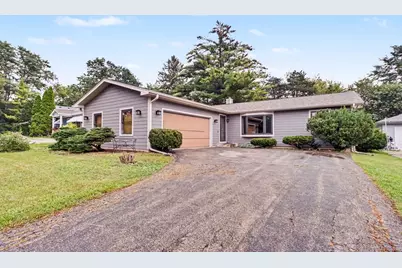 821 S Hough Street, Barrington, IL 60010 - Photo 3