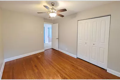 8825 S California Avenue, Evergreen Park, IL 60805 - Photo 9