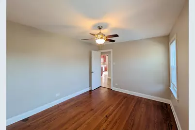 8825 S California Avenue, Evergreen Park, IL 60805 - Photo 5