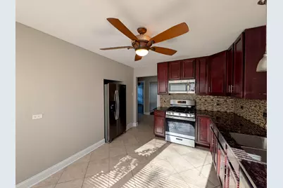 8825 S California Avenue, Evergreen Park, IL 60805 - Photo 11